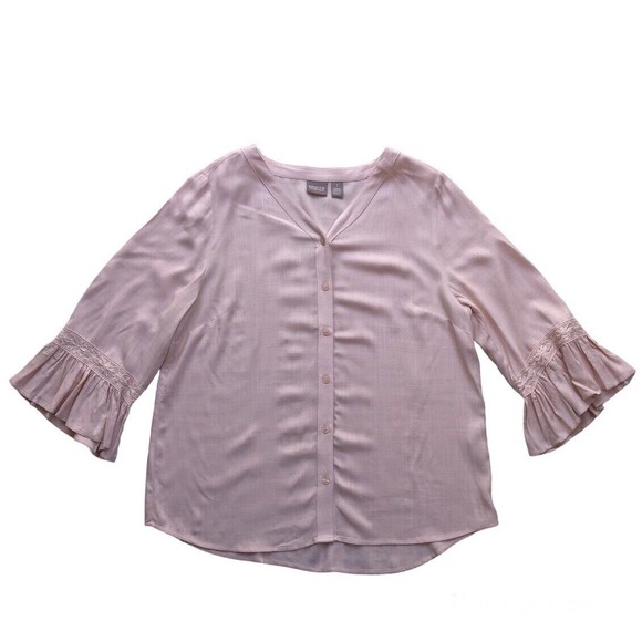 Chicos Size 1 (US 8)  Blush Pink V-Neck Button Front Blouse 3/4 Ruffled Sleeves - Picture 2 of 13
